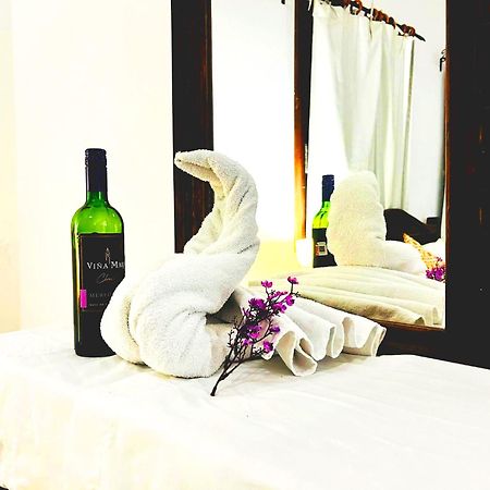 Hotel Gu ซานกริสโตบัล เด ลาสกาซาส ภายนอก รูปภาพ